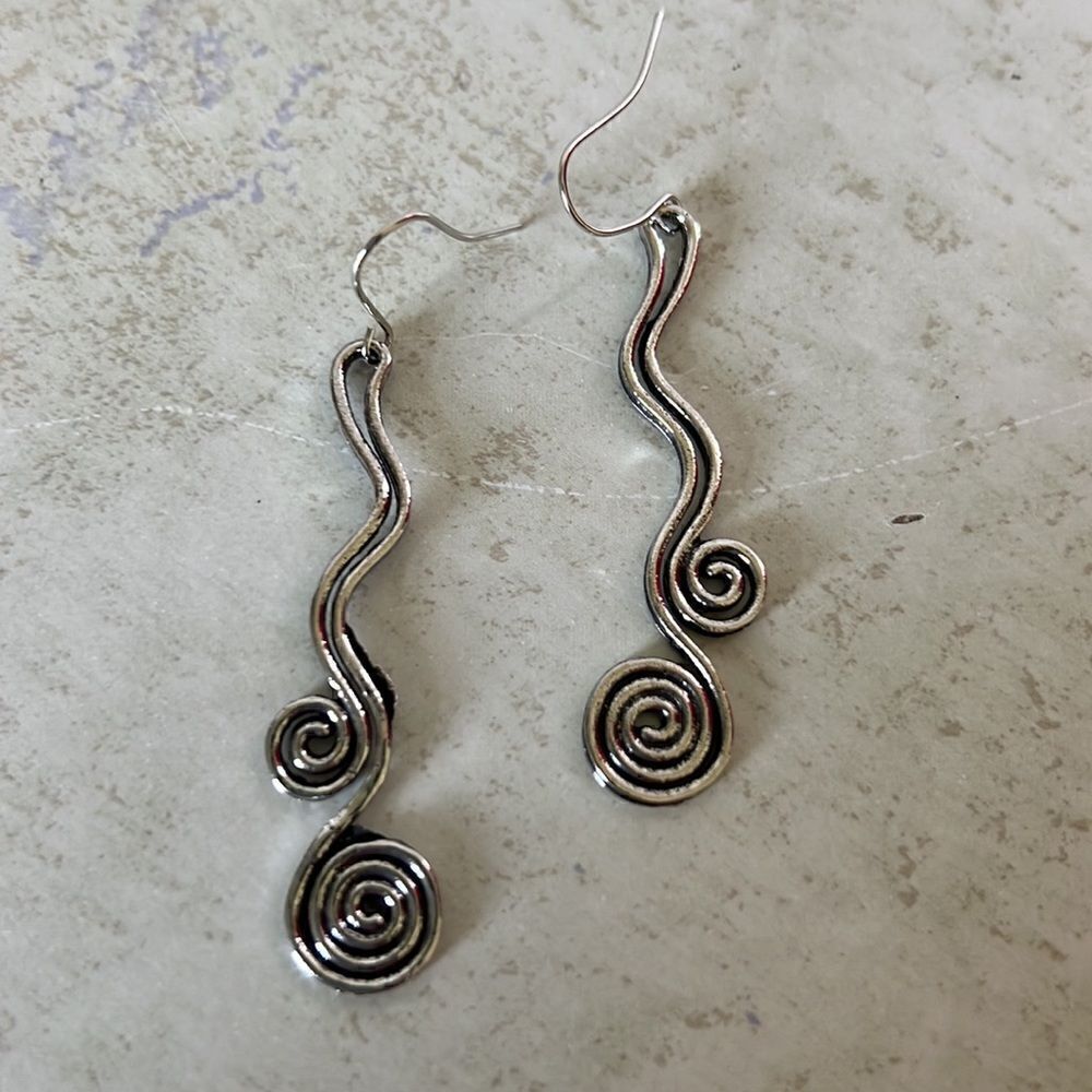 Silvery Spiral Dangle Boho Earrings NWT